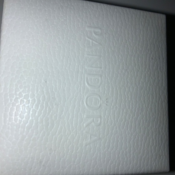 PANDORA CROWN RING - Picture 6 of 7